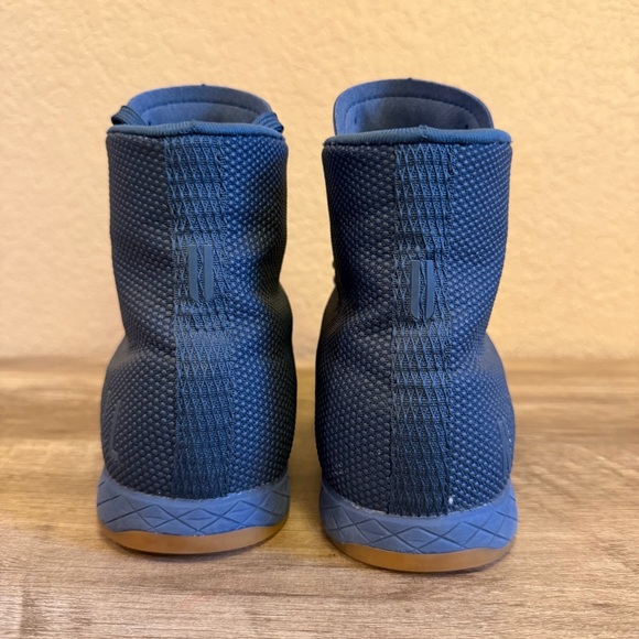 NOBULL Outwork High-Top training shoes navy blue with a gum sole - Picture 5 of 10